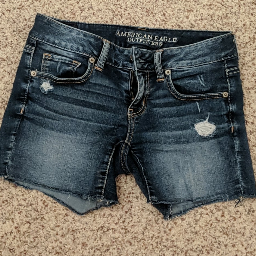 American Eagle cutoff jeans size 4